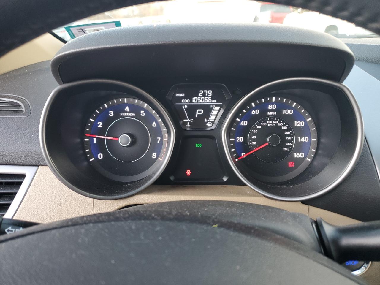 2013 Hyundai Elantra - Image 9