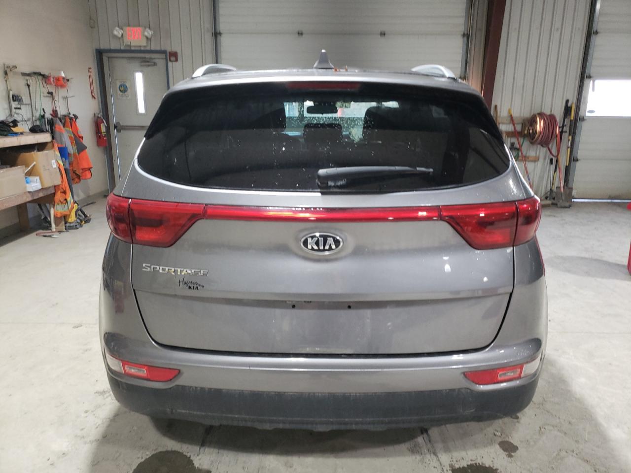 VIN KNDPMCAC4H7241771 2017 KIA SPORTAGE no.6