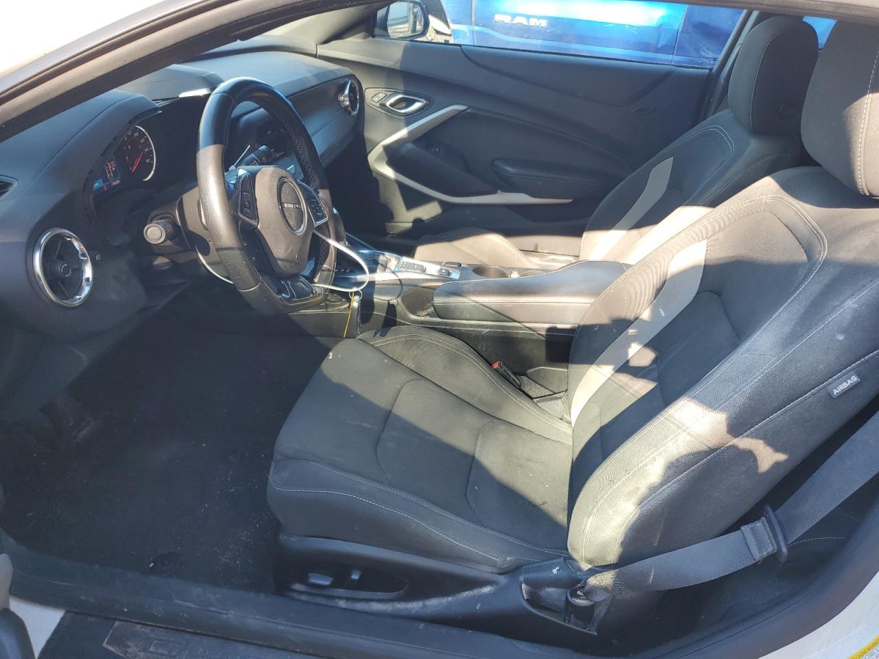 2021 Chevrolet Camaro - Image 7