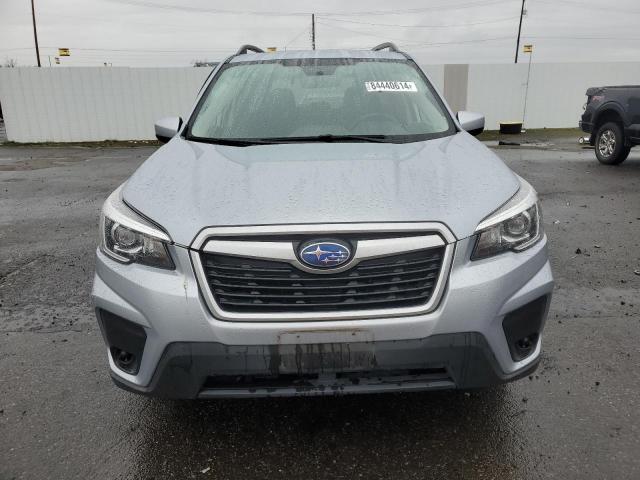  SUBARU FORESTER 2019 Srebrny