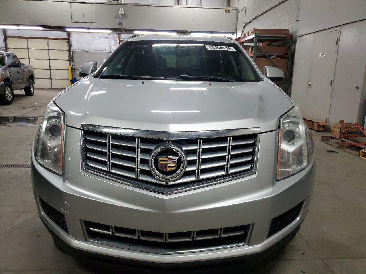 VIN 3GYFNAE32GS537793 2016 CADILLAC SRX no.5