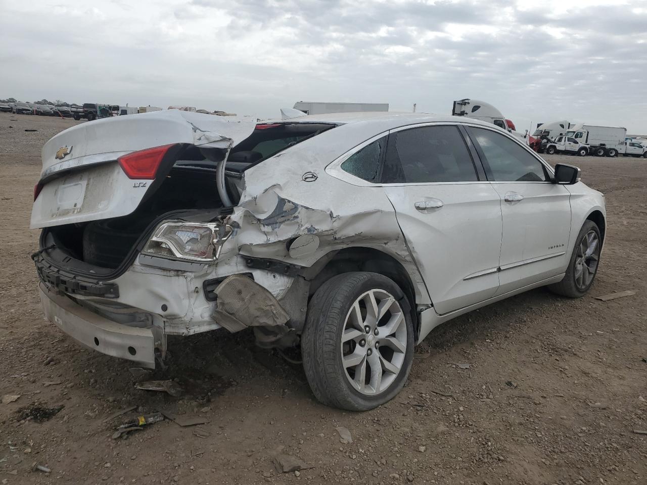 2016 Chevrolet Impala - Image 3