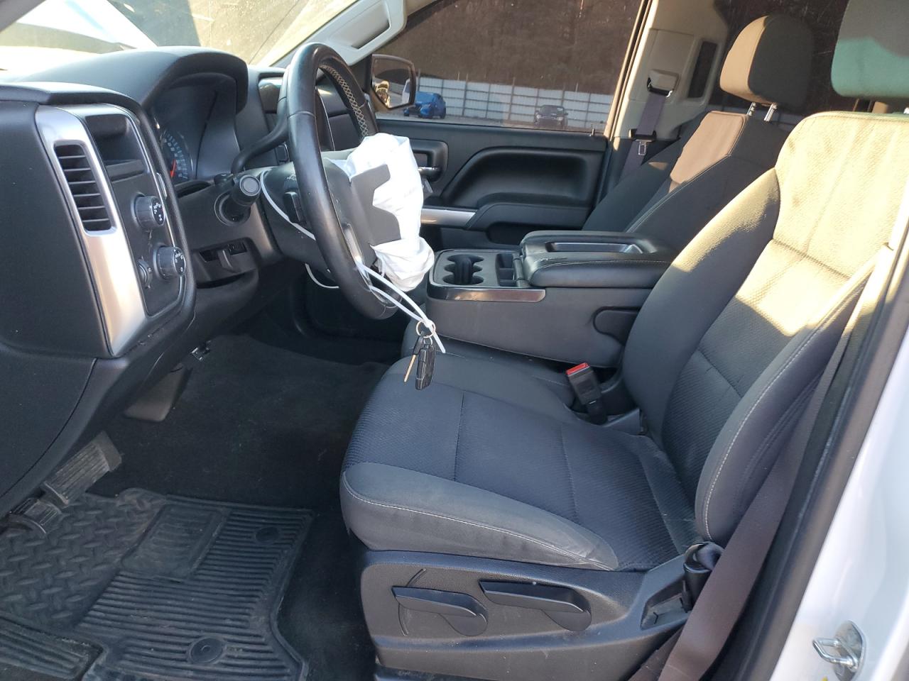 2017 Chevrolet Silverado - Image 7