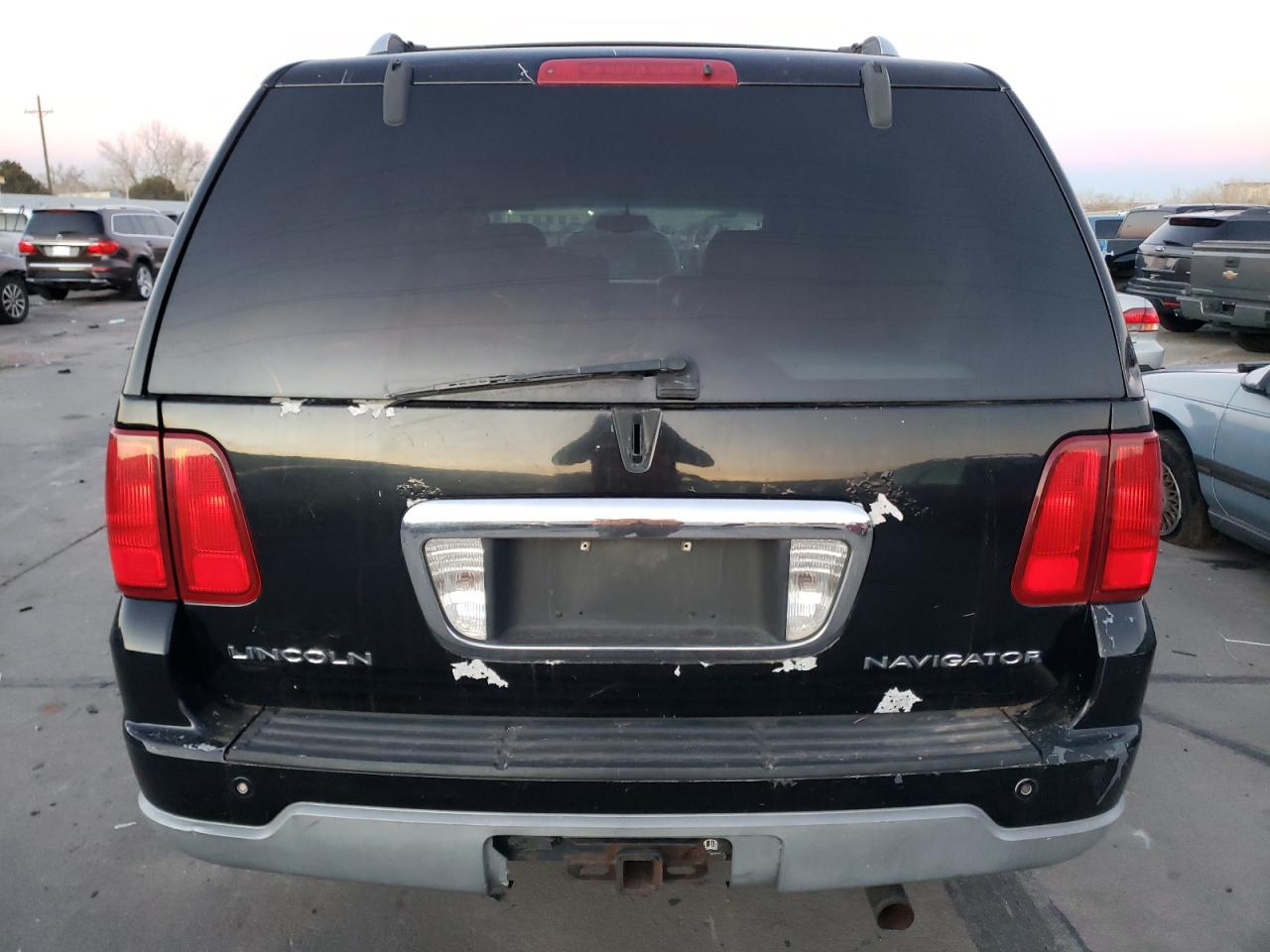 2003 Lincoln Navigator VIN: 5LMFU28R23LJ03042 Lot: 82334434