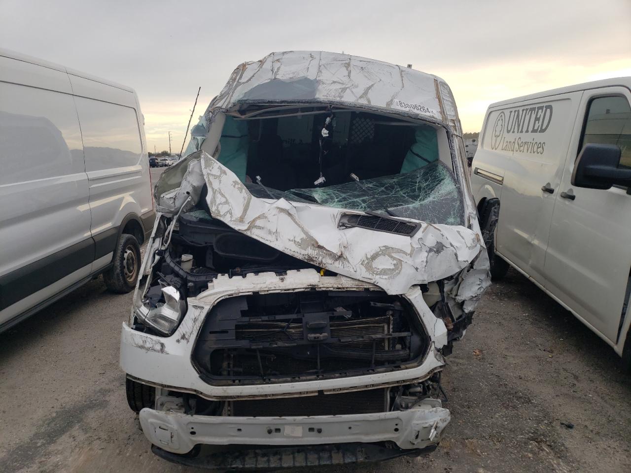 VIN 1FDZK1CM0FKB20329 2015 FORD TRANSIT no.5