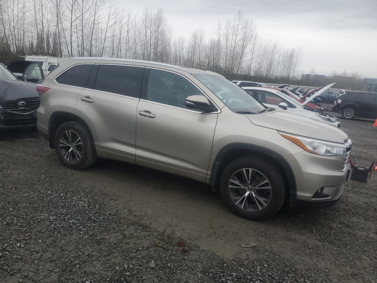 2016 Toyota Highlander - Image 4