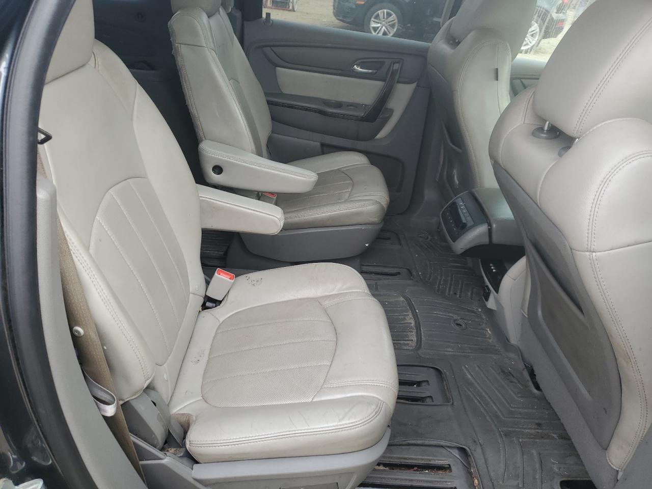 2014 GMC Acadia - Image 11