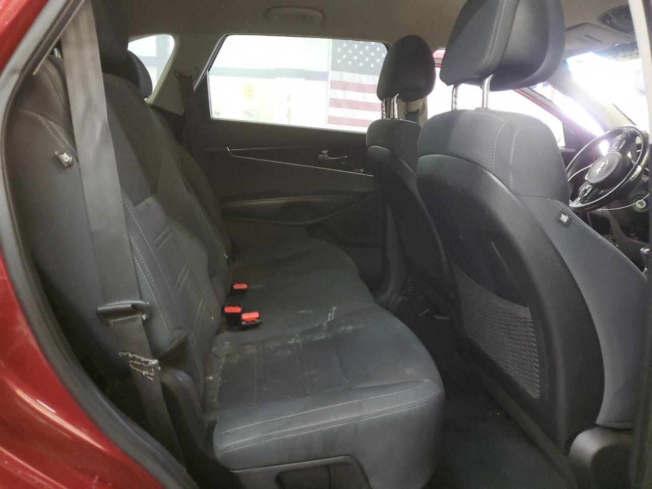 2016 Kia Sorento - Image 11