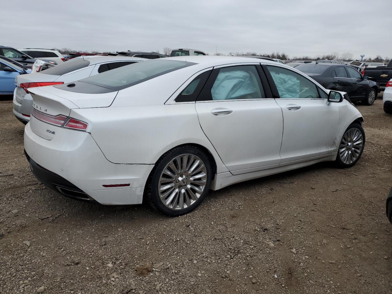 2015 Lincoln MKZ - Image 3