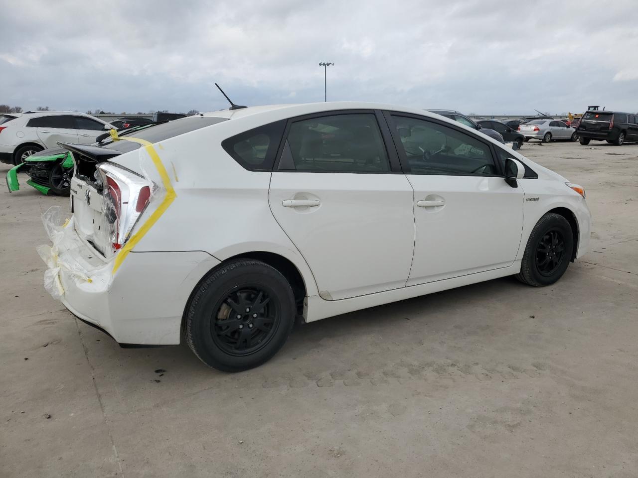 VIN JTDKN3DU6D0355012 2013 TOYOTA PRIUS no.3