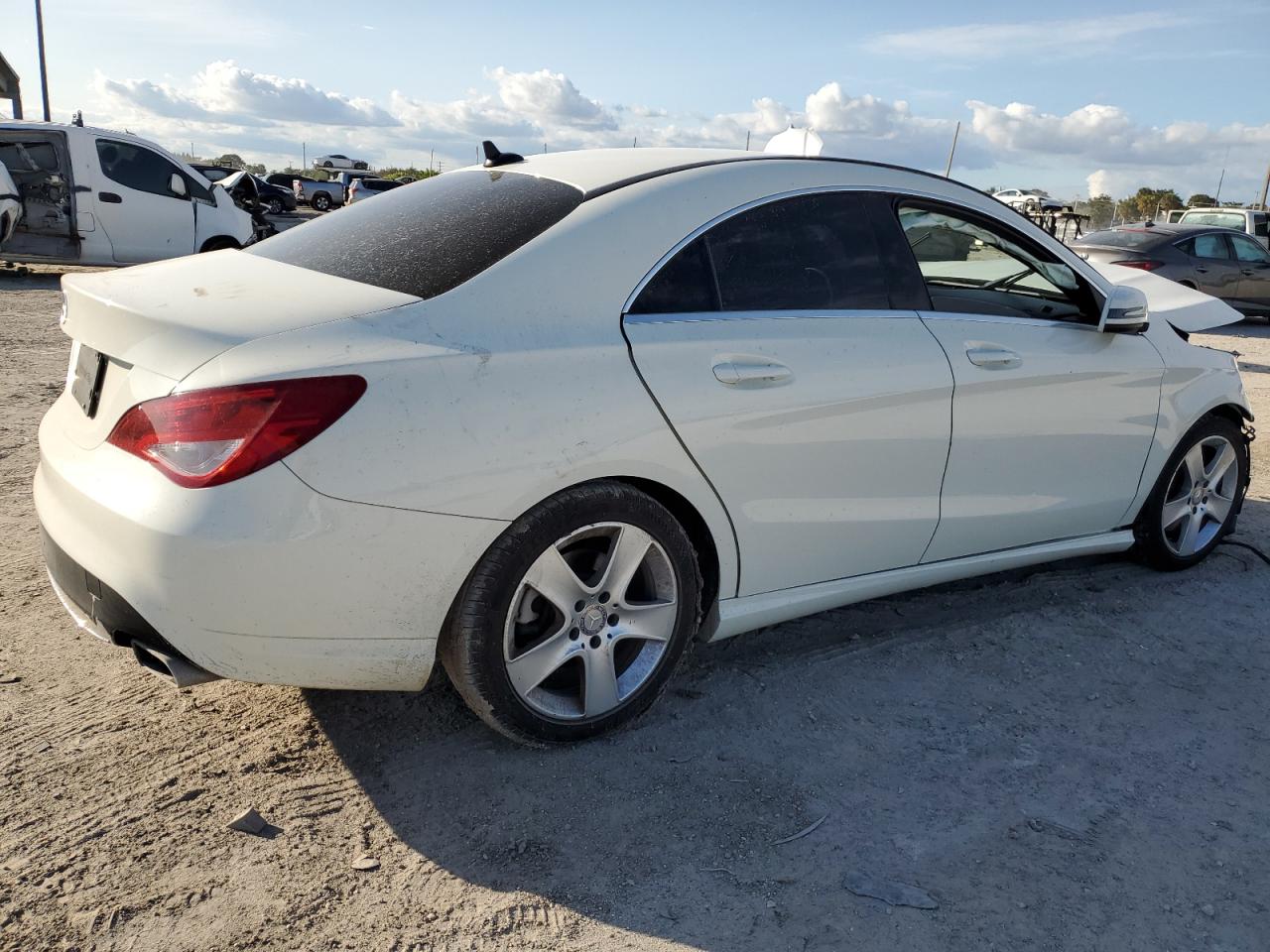 VIN WDDSJ4EB7FN281223 2015 MERCEDES-BENZ CLA-CLASS no.3