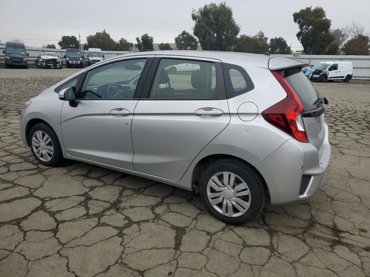 VIN JHMGK5H58GX027811 2016 HONDA FIT no.2