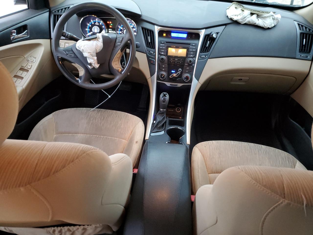 2012 Hyundai Sonata - Image 8