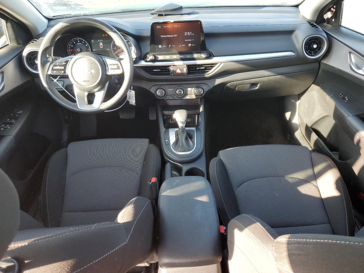 2024 Kia Forte - Image 8