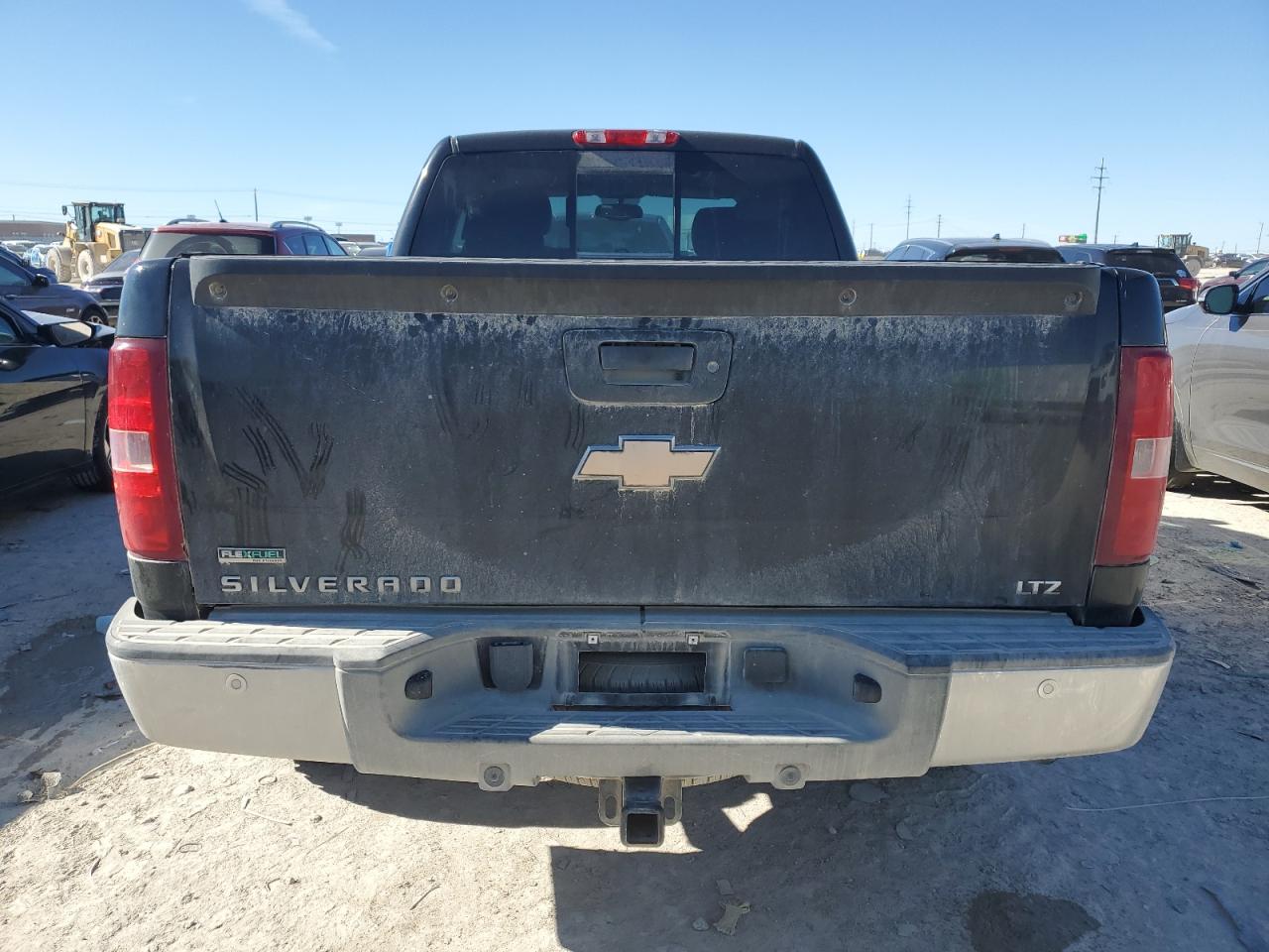 2010 Chevrolet Silverado - Image 6