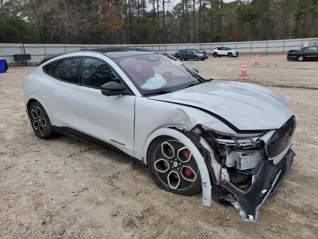  FORD MUSTANG 2022 Белый