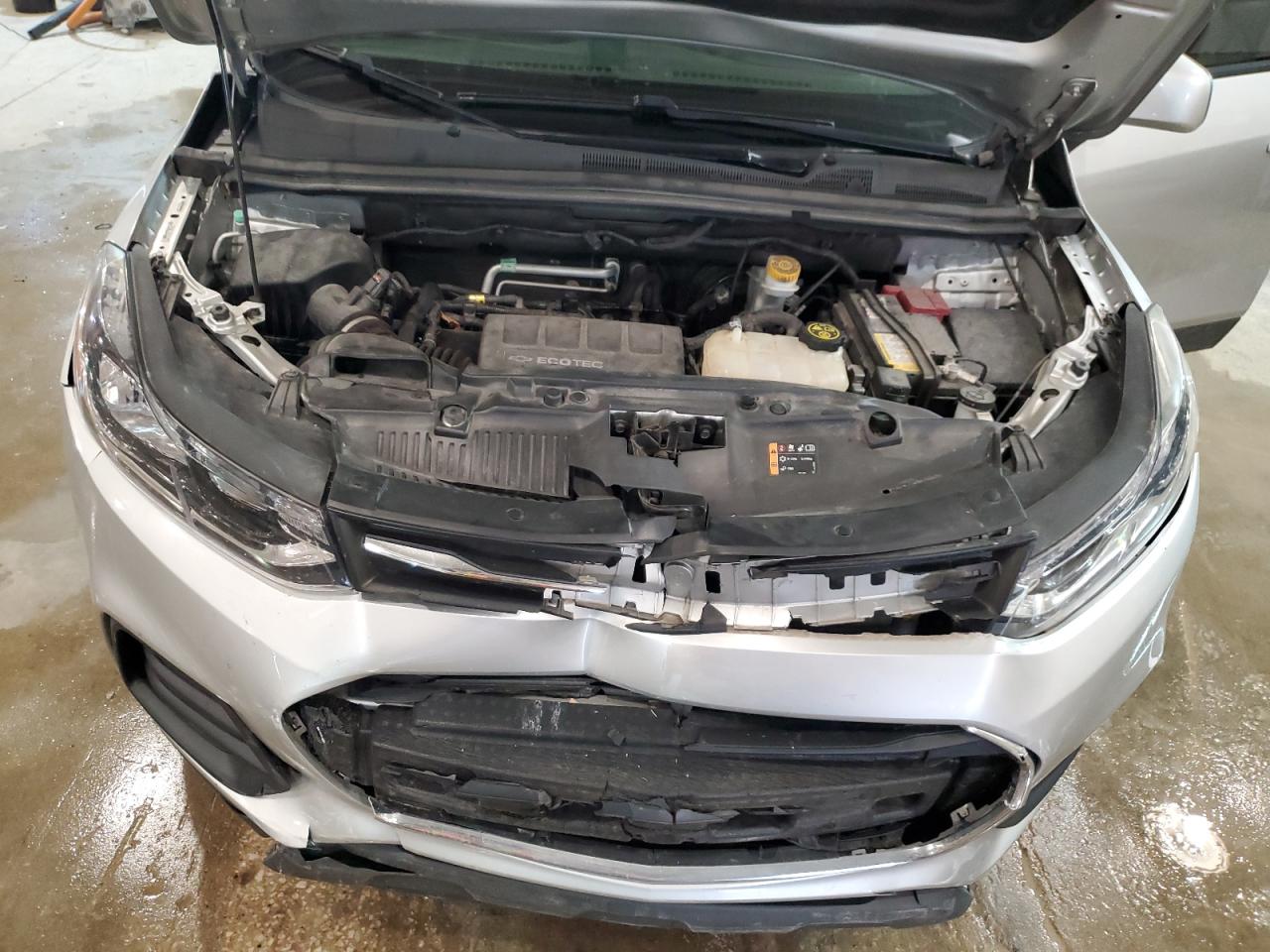 CHEVROLET TRAX 2018 VIN 3GNCJNSB9JL289106 photo 12