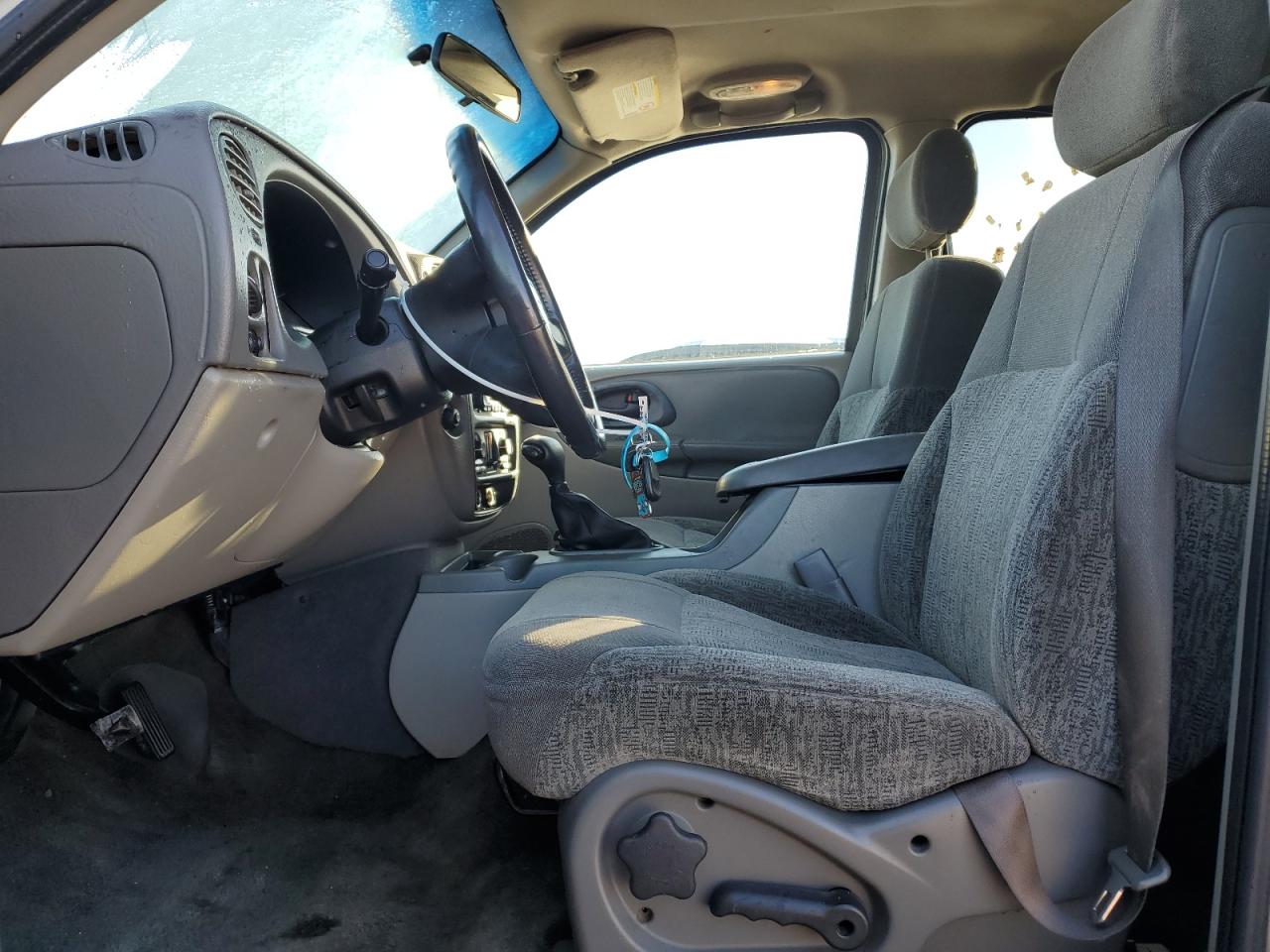 2002 Chevrolet TrailBlazer - Image 7