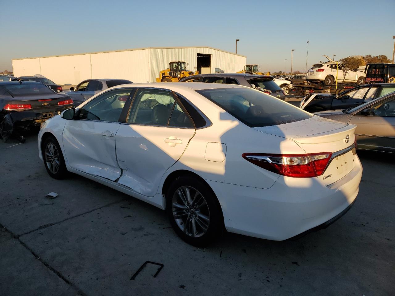 VIN 4T1BF1FK2HU399189 2017 TOYOTA CAMRY no.2