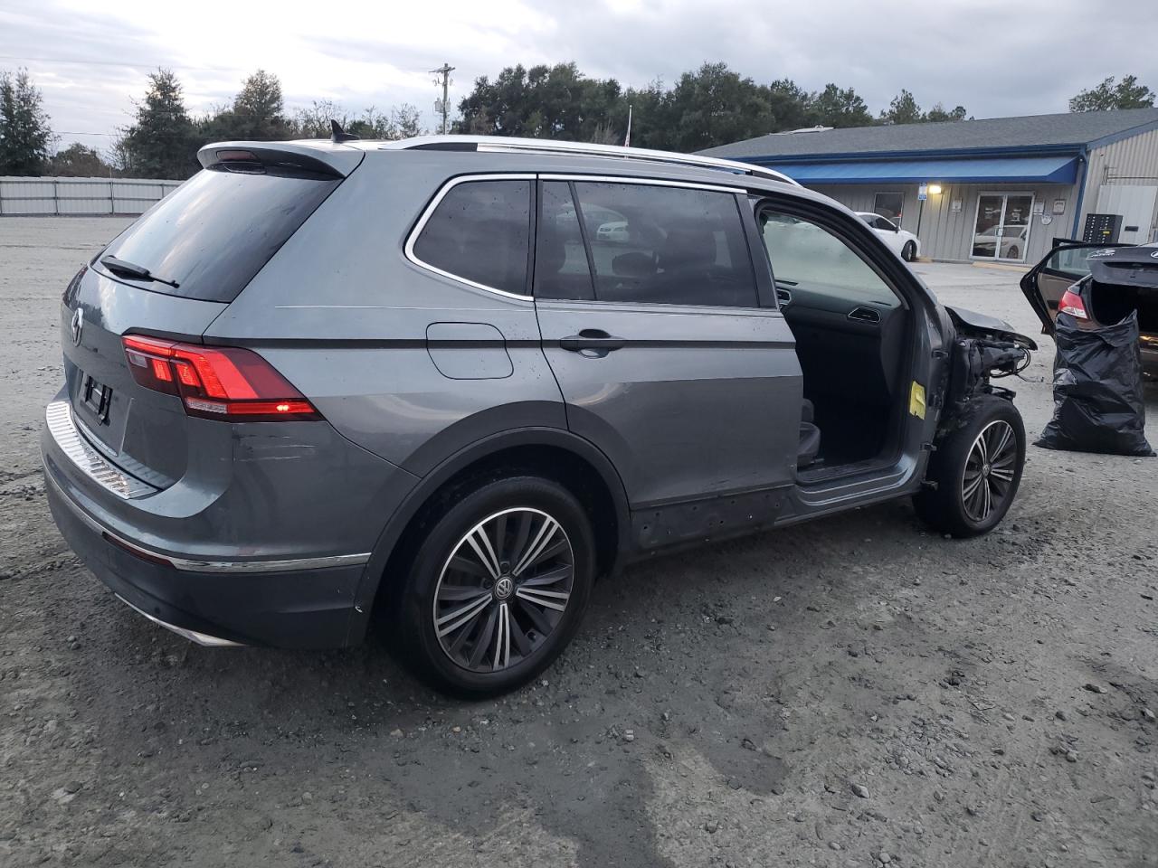 VIN 3VV3B7AX7KM006620 2019 VOLKSWAGEN TIGUAN no.3