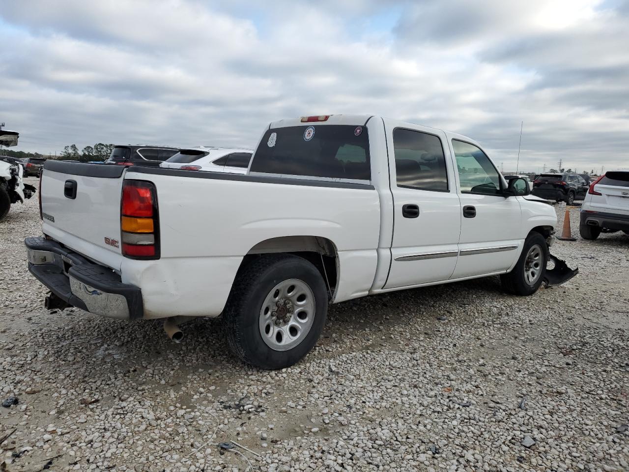2006 GMC Sierra - Image 3