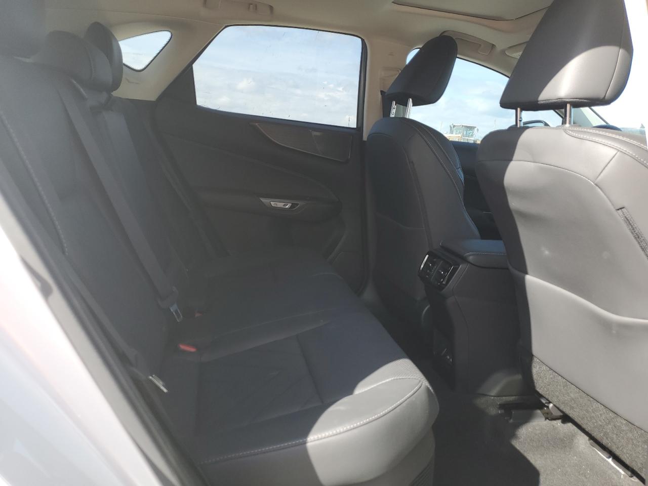 2024 Lexus NX - Image 11