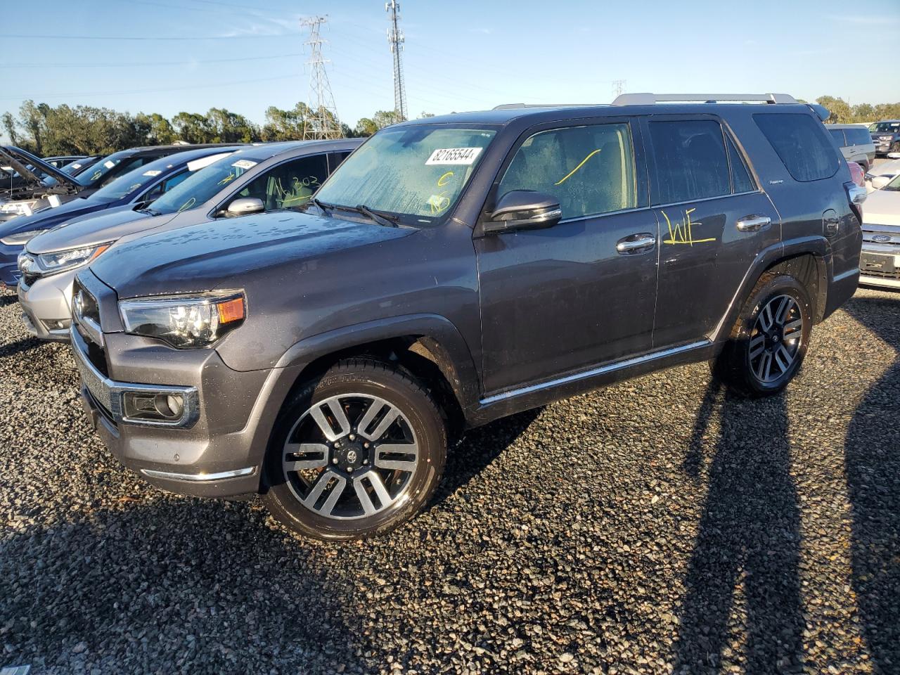 VIN JTEBU5JR3J5513945 2018 TOYOTA 4RUNNER no.1