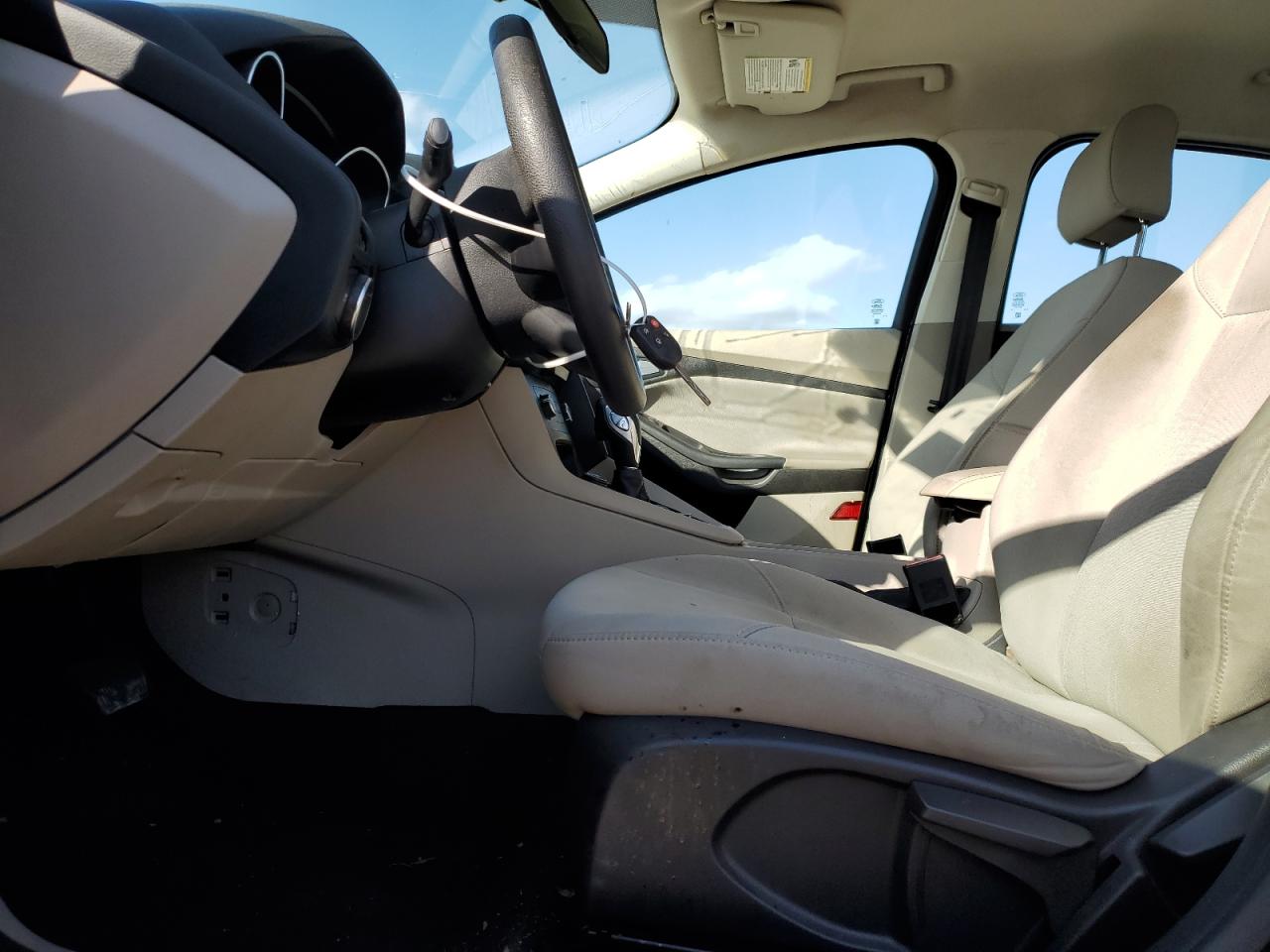 2015 Ford Focus Se VIN: 1FADP3F23FL213755 Lot: 86271994