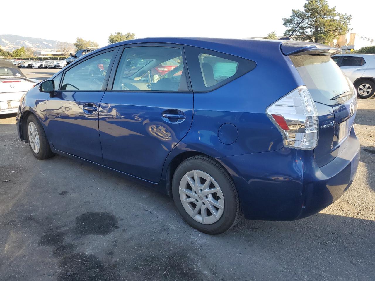 VIN JTDZN3EU0E3299632 2014 TOYOTA PRIUS no.2