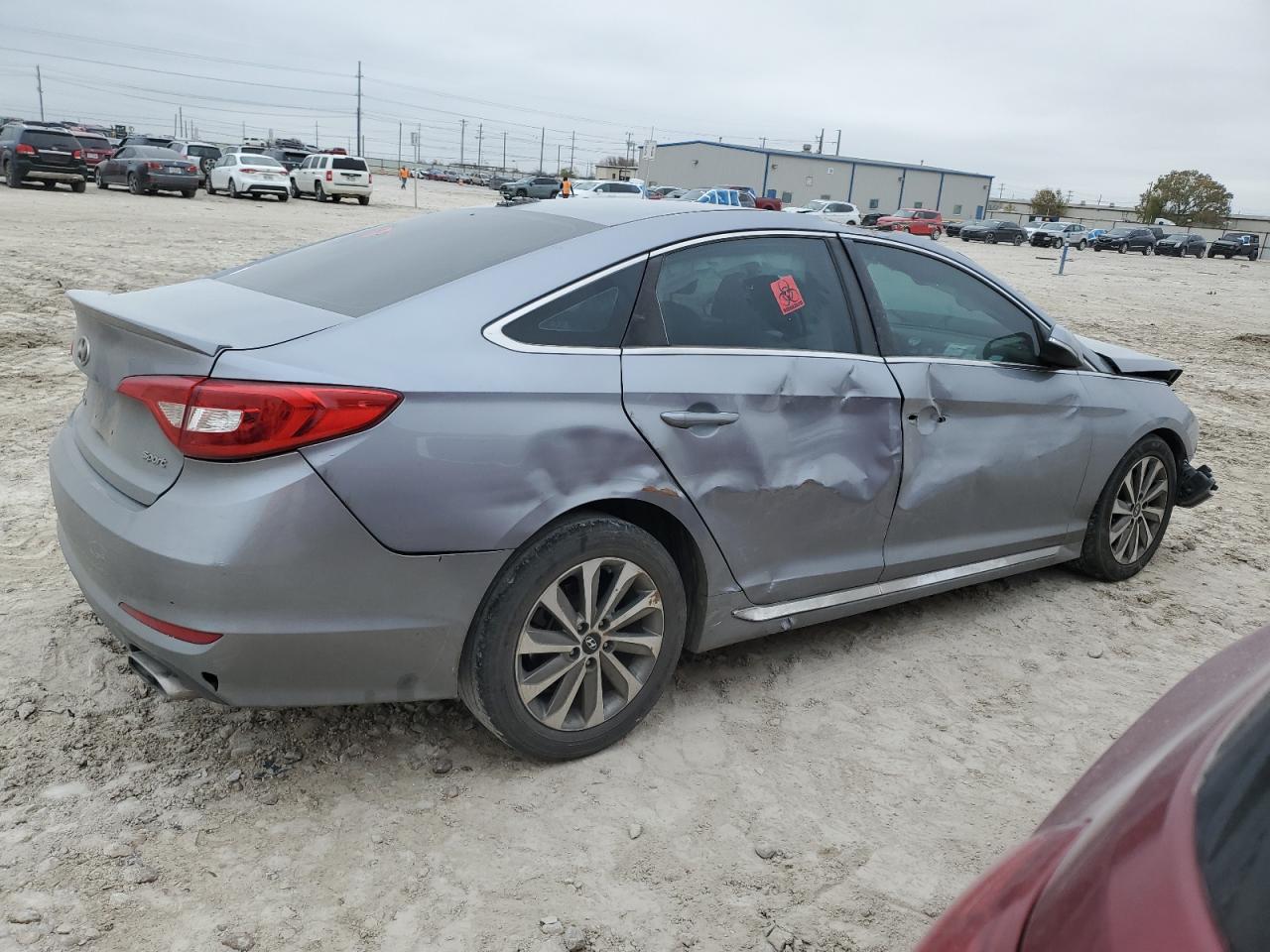 2016 Hyundai Sonata - Image 3