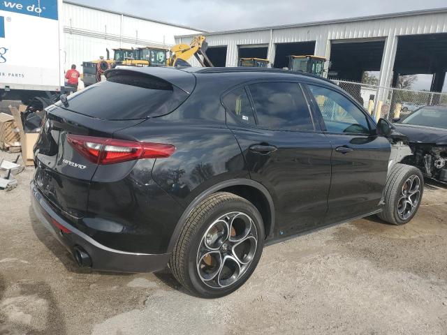  ALFA ROMEO STELVIO 2023 Чорний