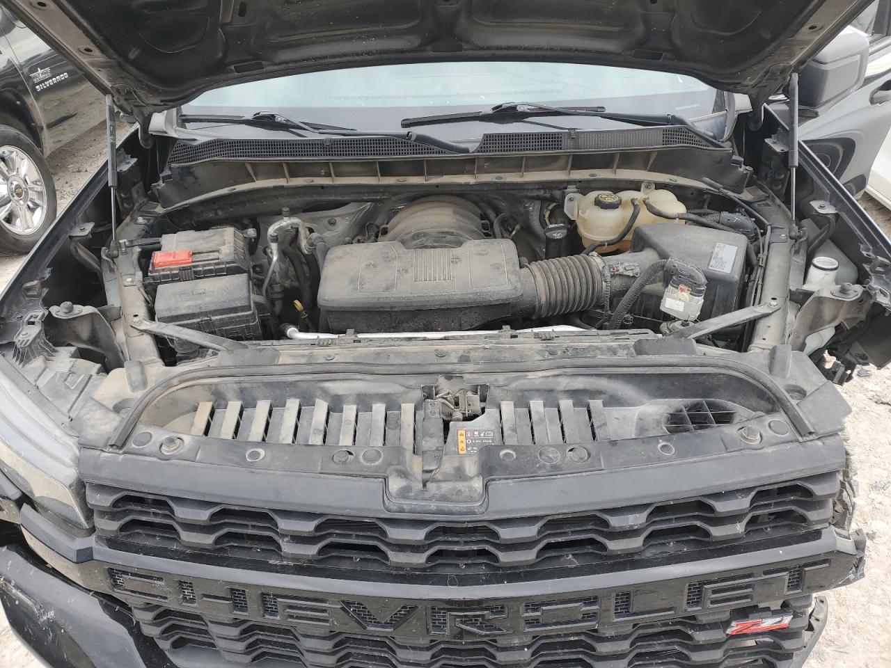 2019 Chevrolet Silverado - Image 11
