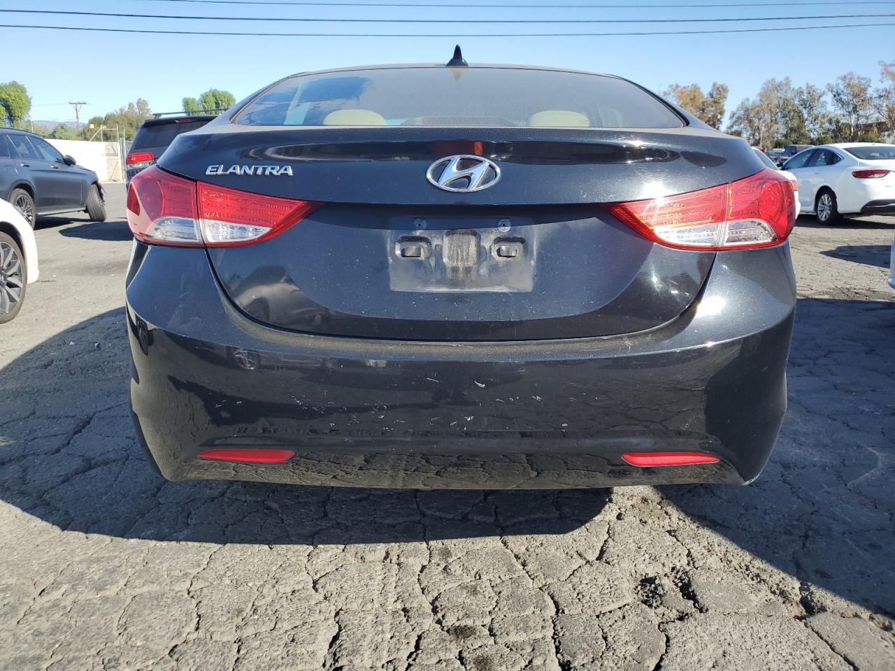 2011 Hyundai Elantra - Image 6