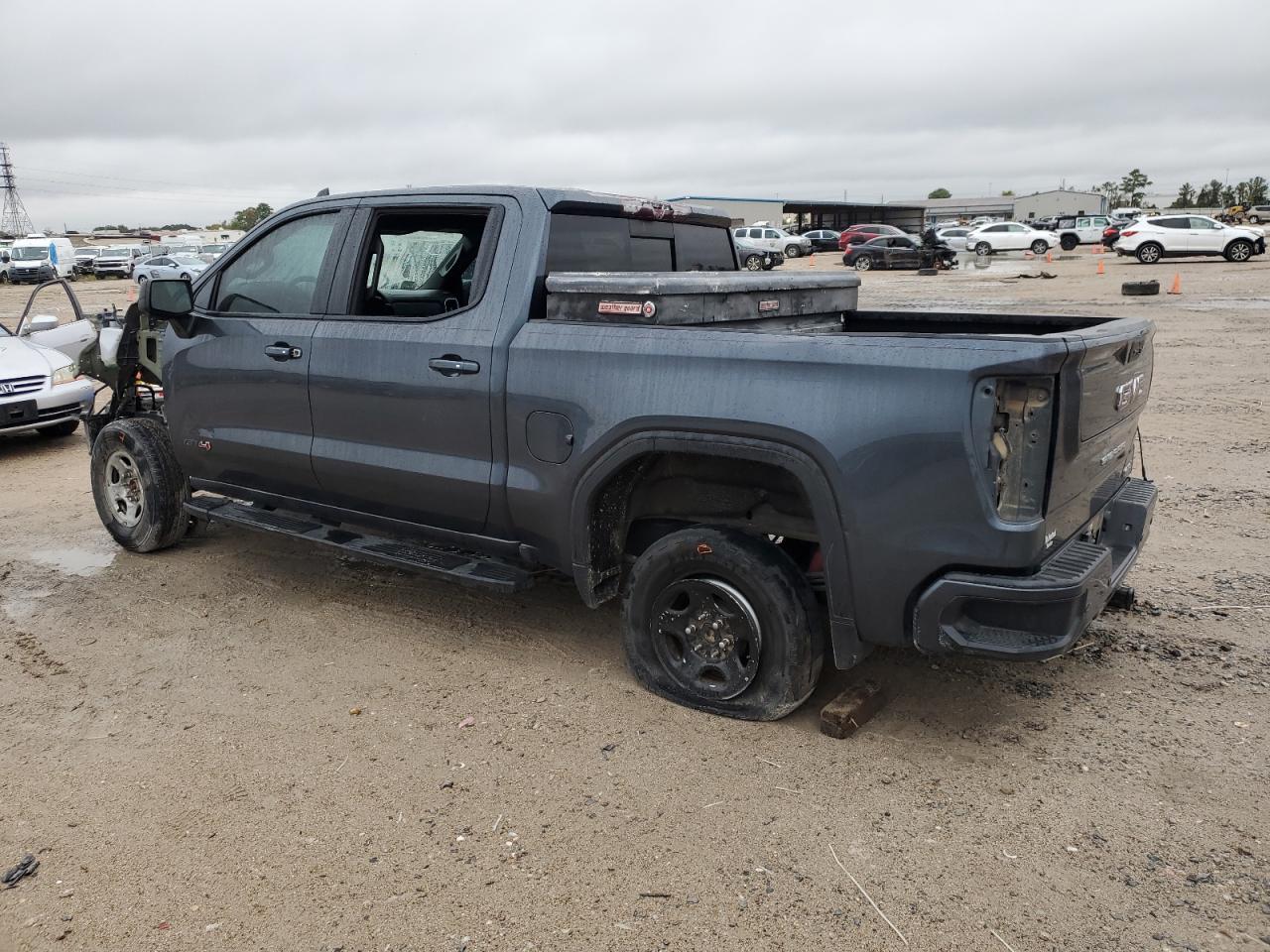 2020 GMC Sierra - Image 2
