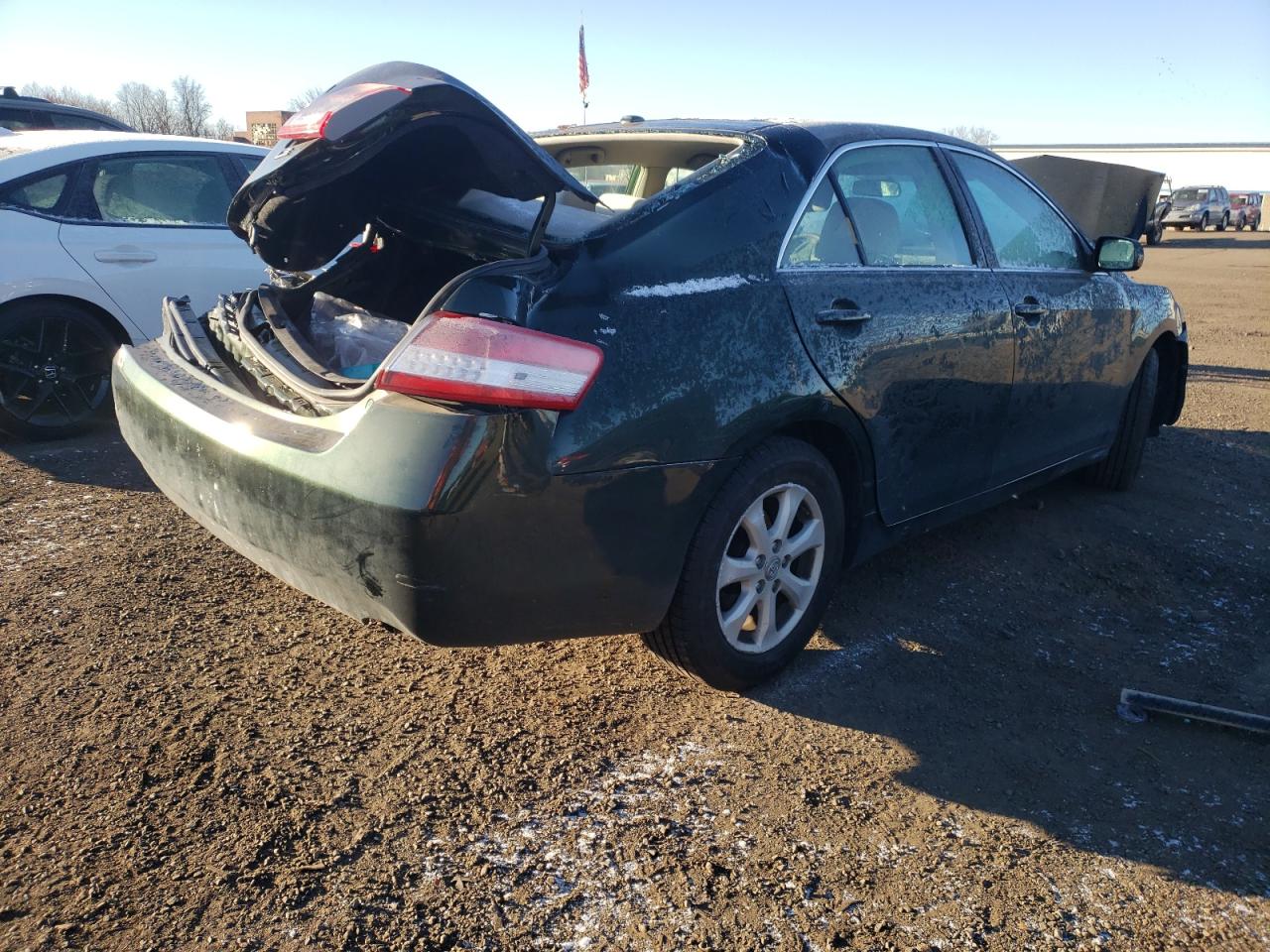 2011 Toyota Camry - Image 3