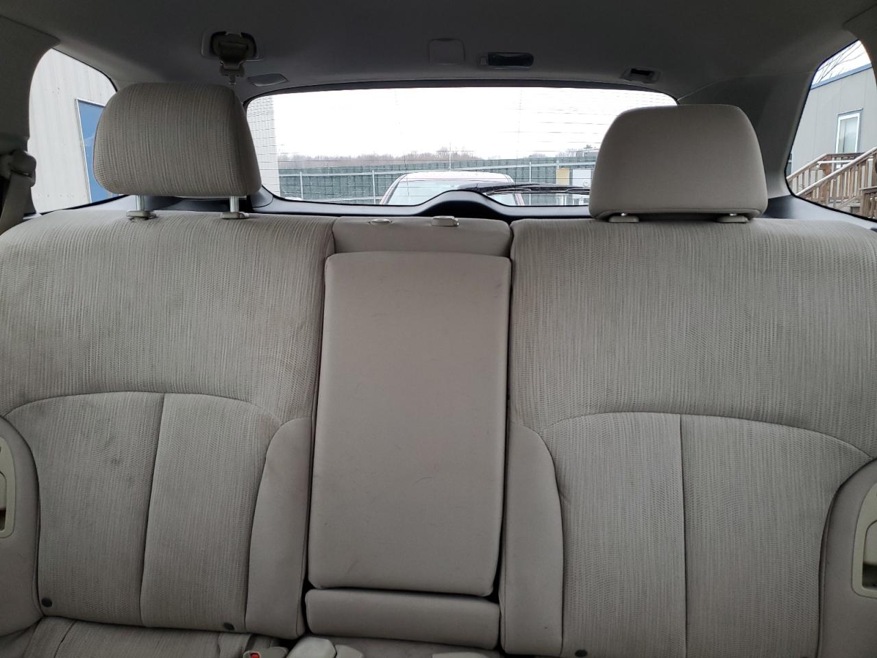 2014 Subaru Outback - Image 10