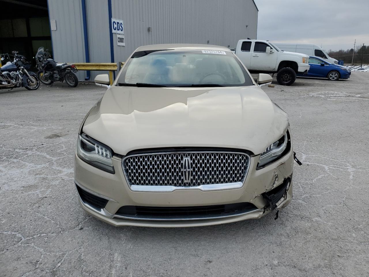 2017 Lincoln MKZ - Image 5