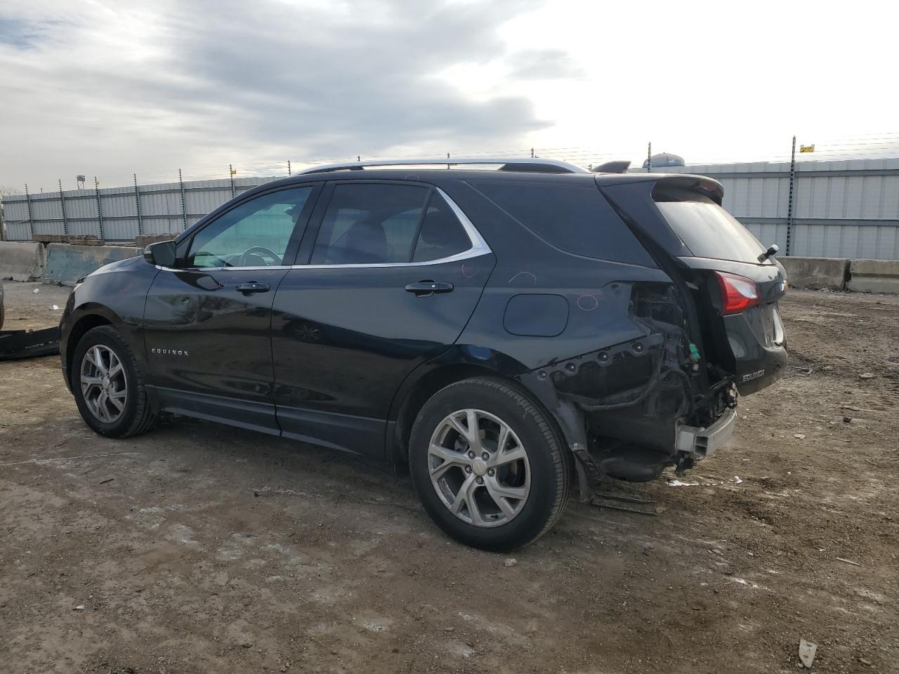 2019 Chevrolet Equinox - Image 2