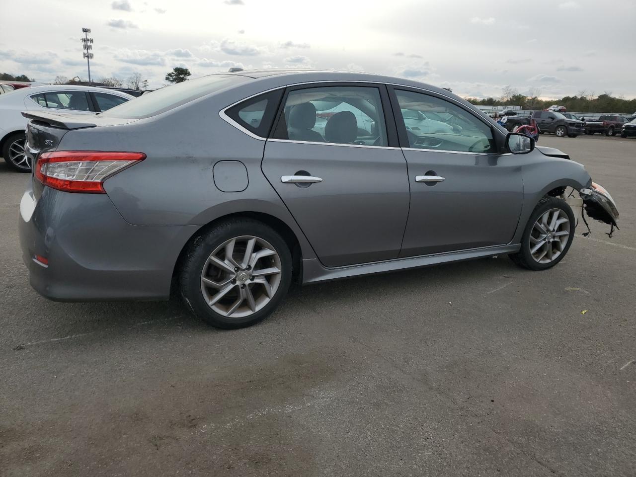 2015 Nissan Sentra - Image 3