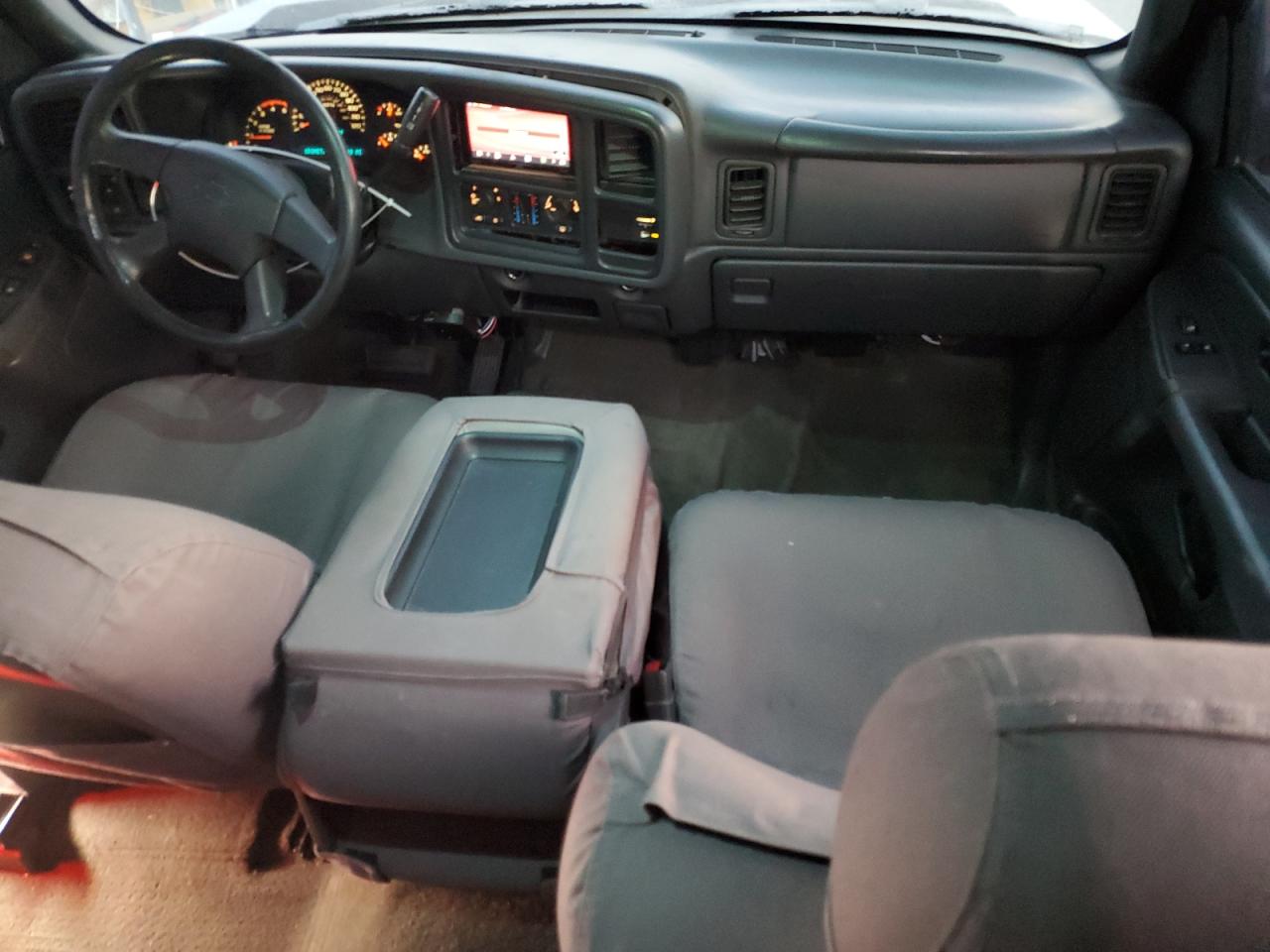 2005 Chevrolet Silverado K2500 Heavy Duty VIN: 1GCHK29265E198753 Lot: 84207514