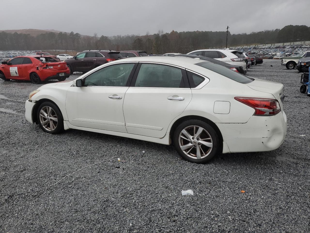 2013 Nissan Altima - Image 2