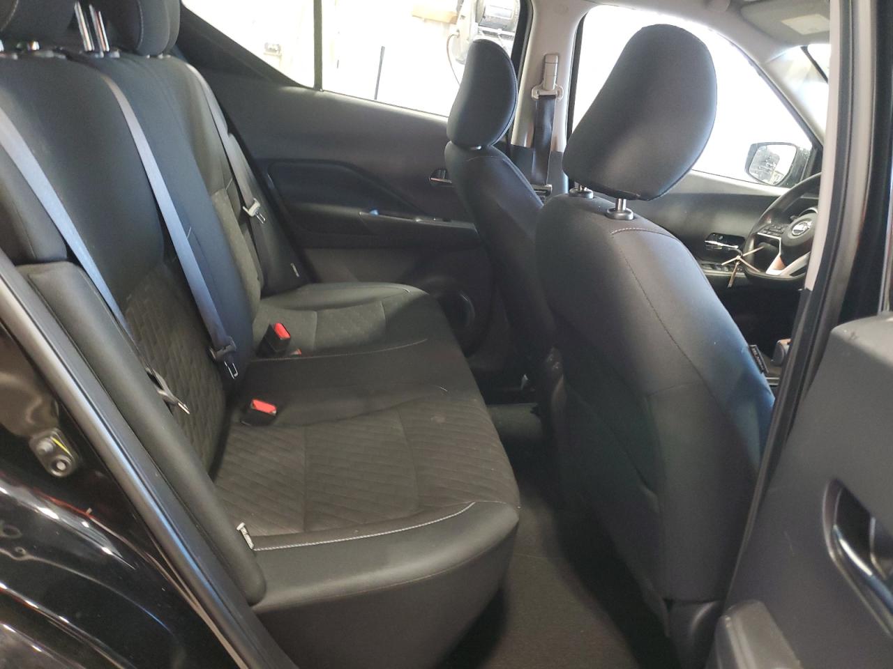 2021 Nissan Kicks - Image 10