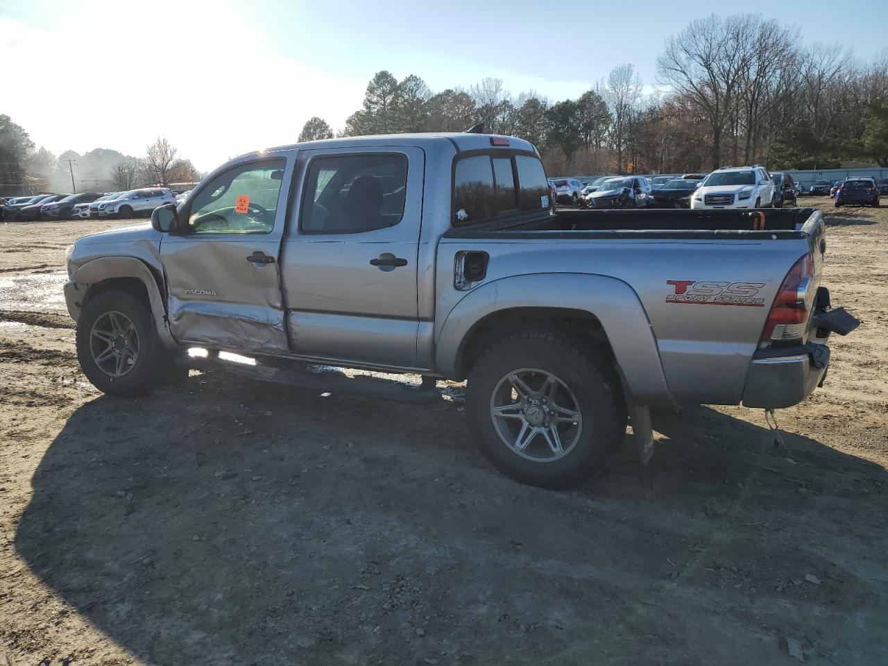 2014 Toyota Tacoma - Image 2