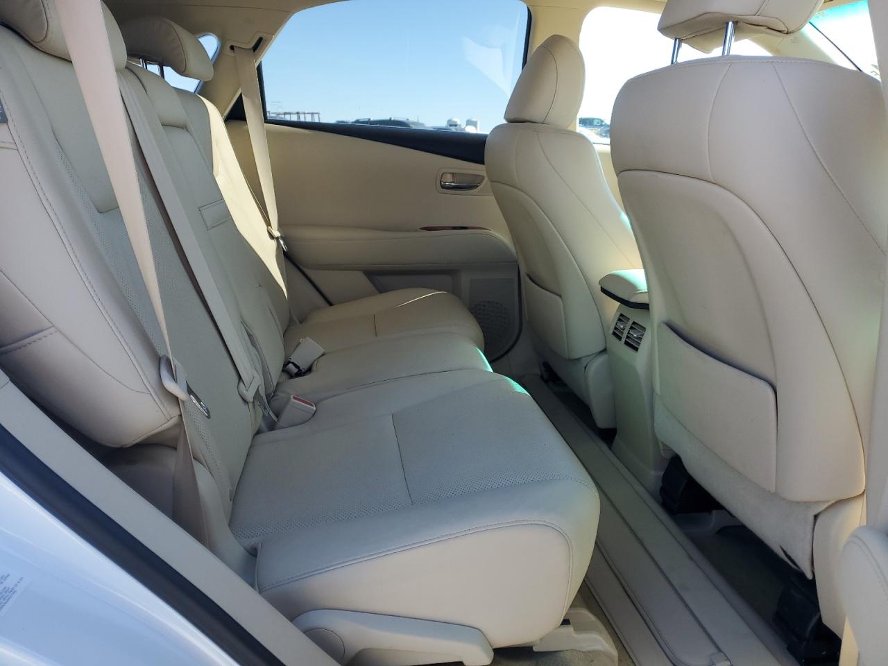 2010 Lexus RX - Image 11