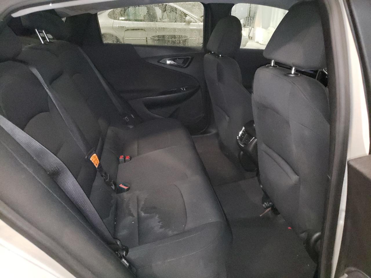 2016 Chevrolet Malibu - Image 10