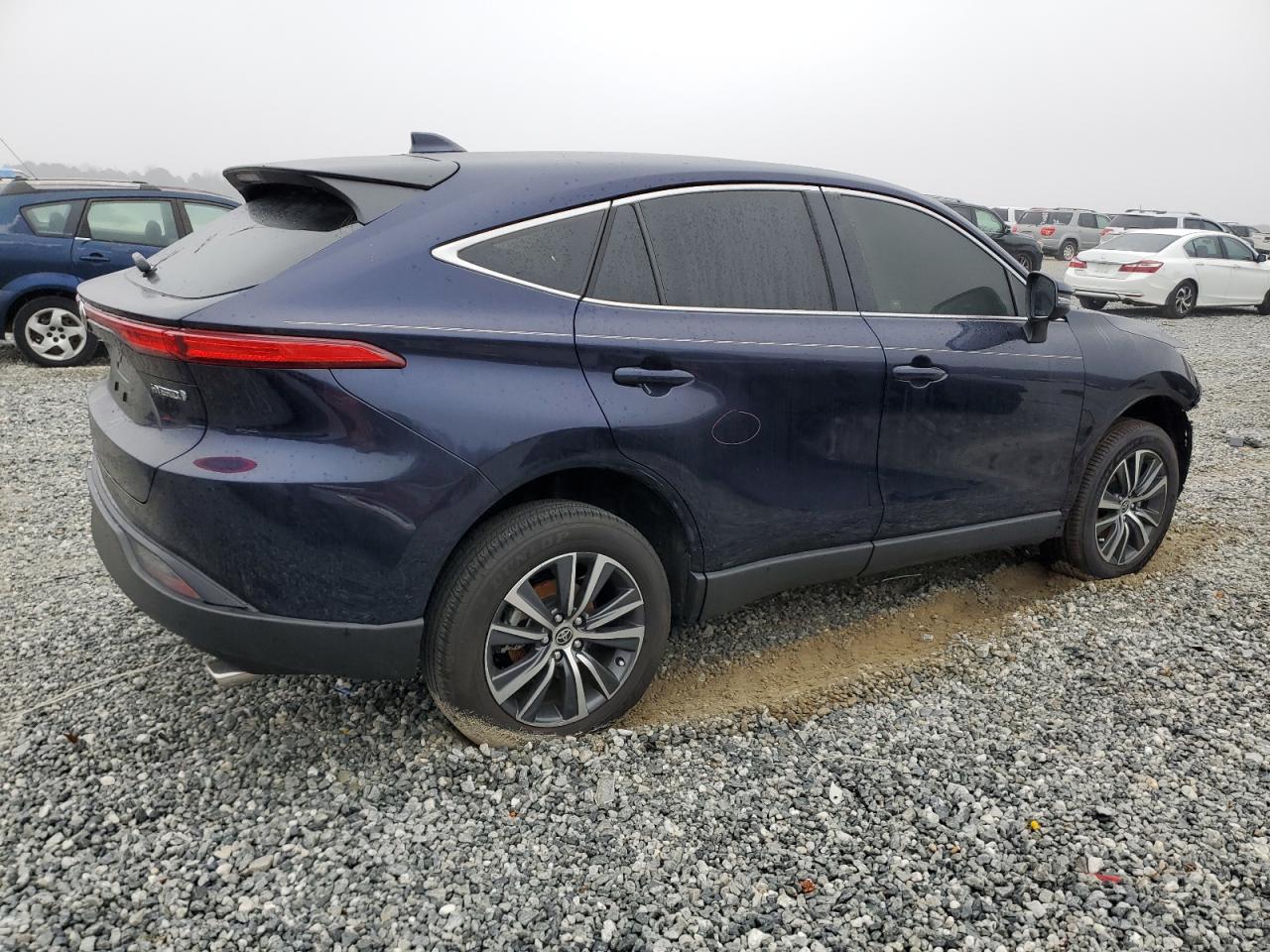 2021 Toyota Venza - Image 3