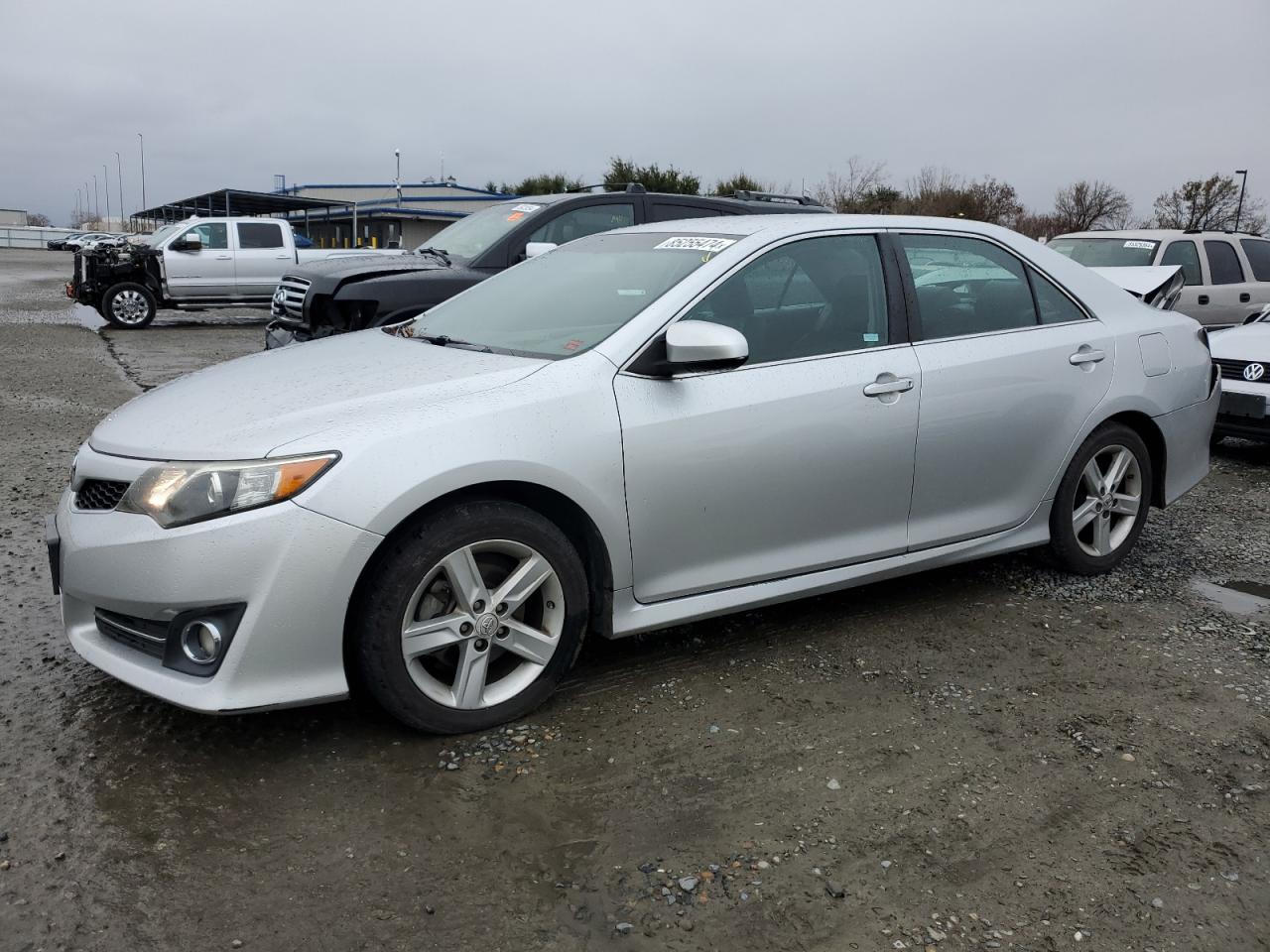 VIN 4T1BF1FK5DU207130 2013 TOYOTA CAMRY no.1