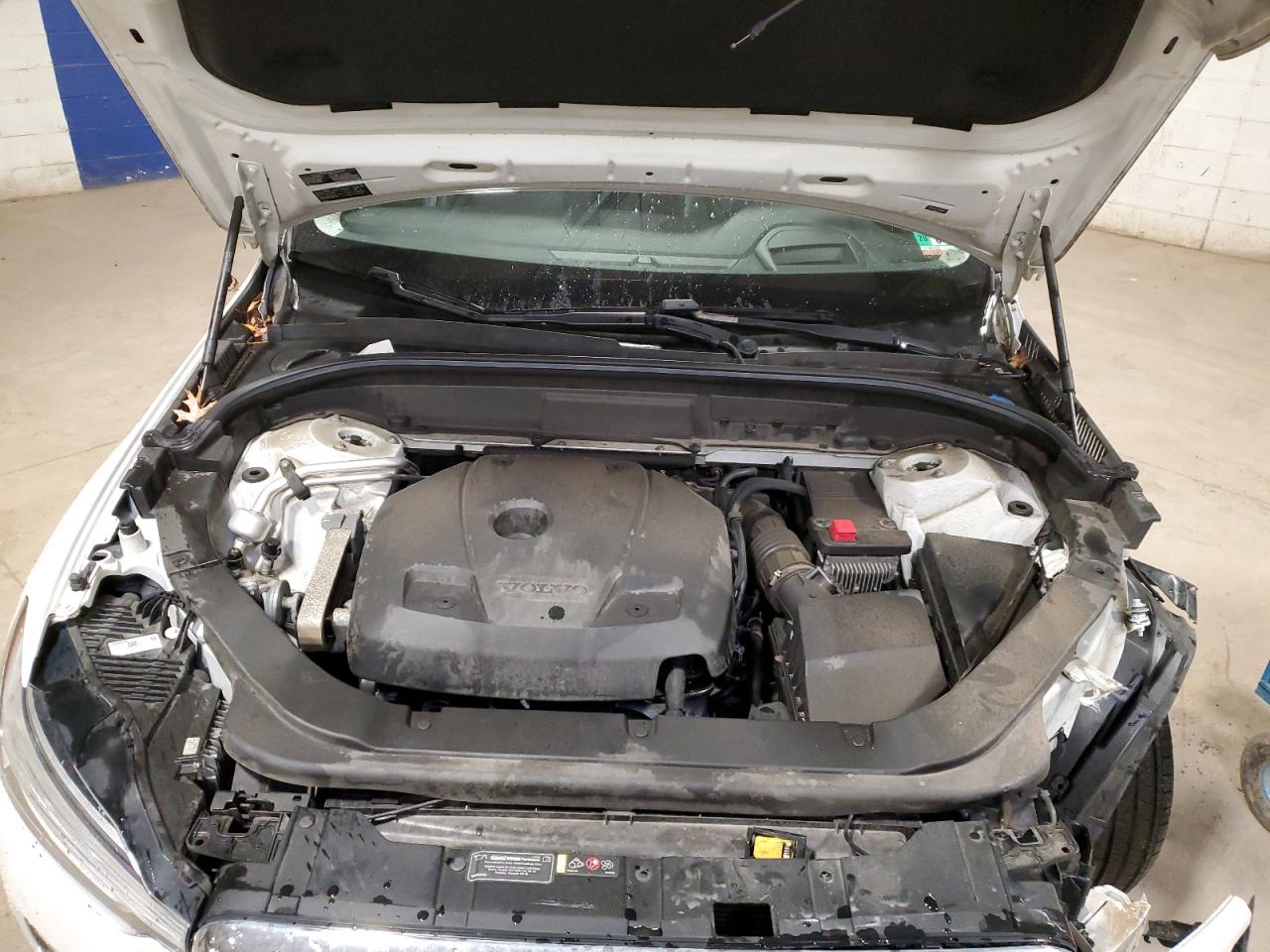 2018 Volvo XC60 - Image 12