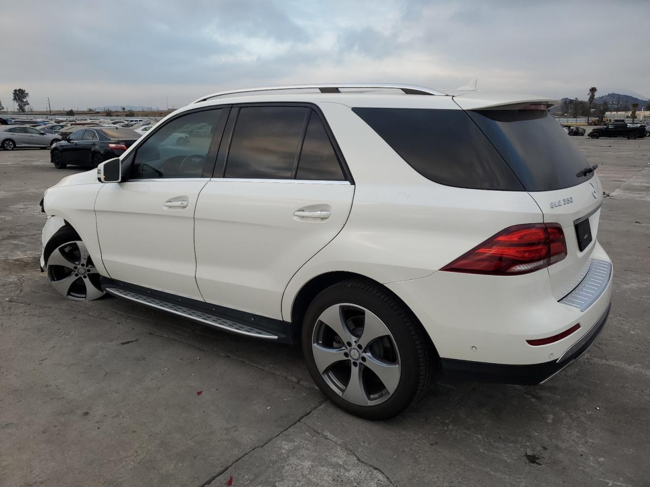 VIN 4JGDA5JB8GA808723 2016 MERCEDES-BENZ GLE-CLASS no.2