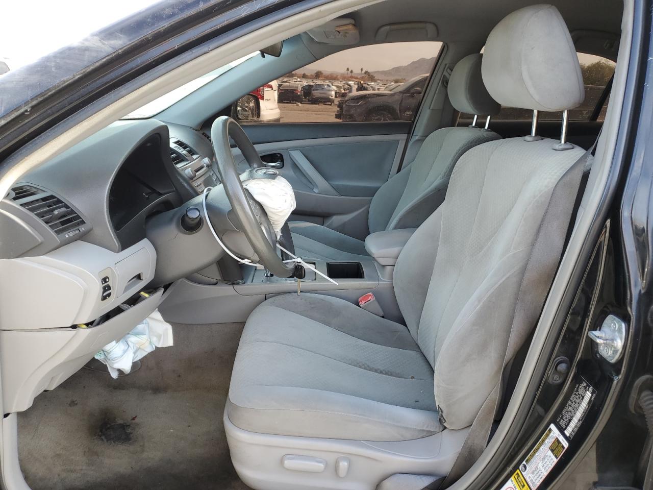2009 Toyota Camry - Image 7